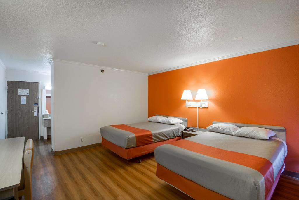 Motel 6-Waukegan, Il Exterior photo